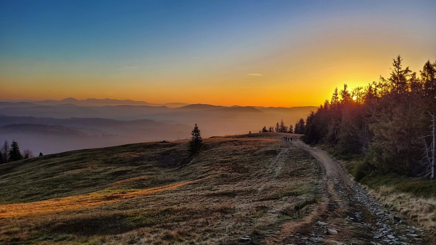 mountains-6945193_1280